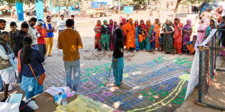 समुदाय के सहयोग से शाला को बेहतर बनाने की पहल